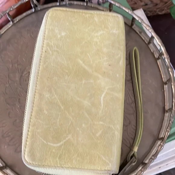 Hobo Wallet Billfold Kiss lock Citron - Picture 2 of 13